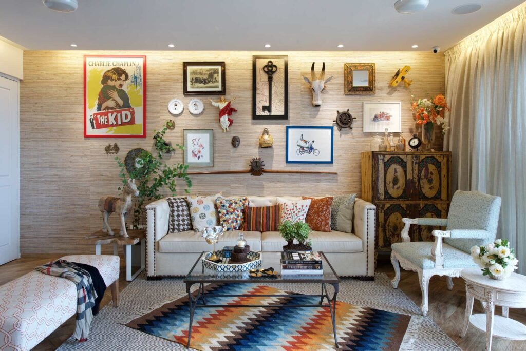 Small Living Room Decorating Ideas to Make It Feel Bigger